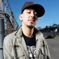 /album/fotogalerie-mike-kenji-shinoda/a300px-mike-shinoda-myspace-photo-jpg/